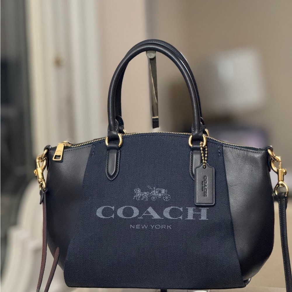 Coach Women's Navy and Black Satchel includes dust bag BRAND NEW